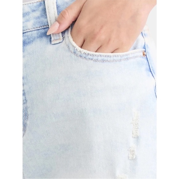 Time and Tru Women's High Rise Mom Jeans, 27" Inseam, Sizen 6, Relaxed Fit - Picture 4 of 5